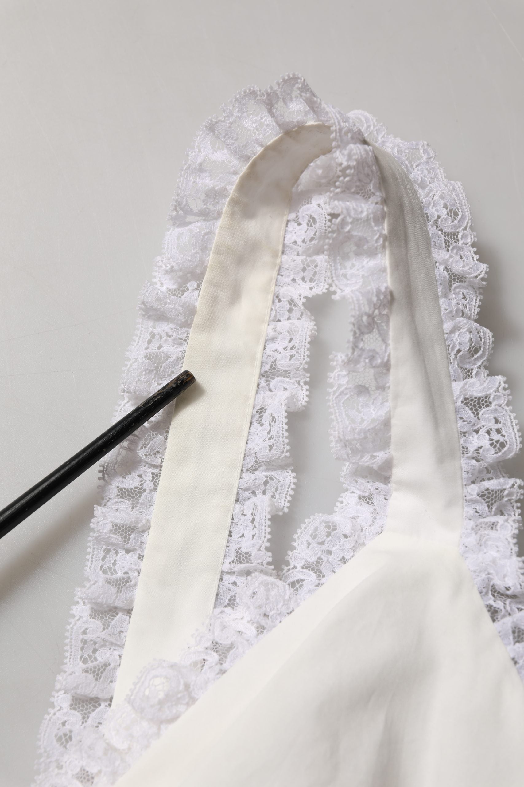 White Lace Trimmed Cotton Cropped Tank Top