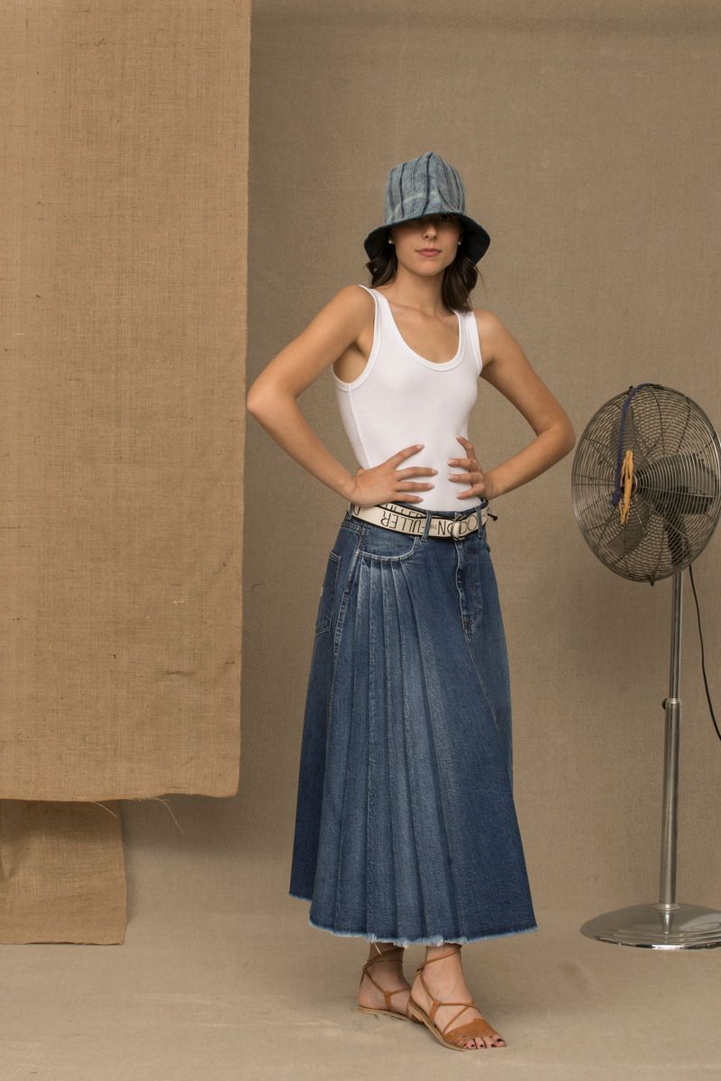 Chic Blue Denim Pleated Skirt