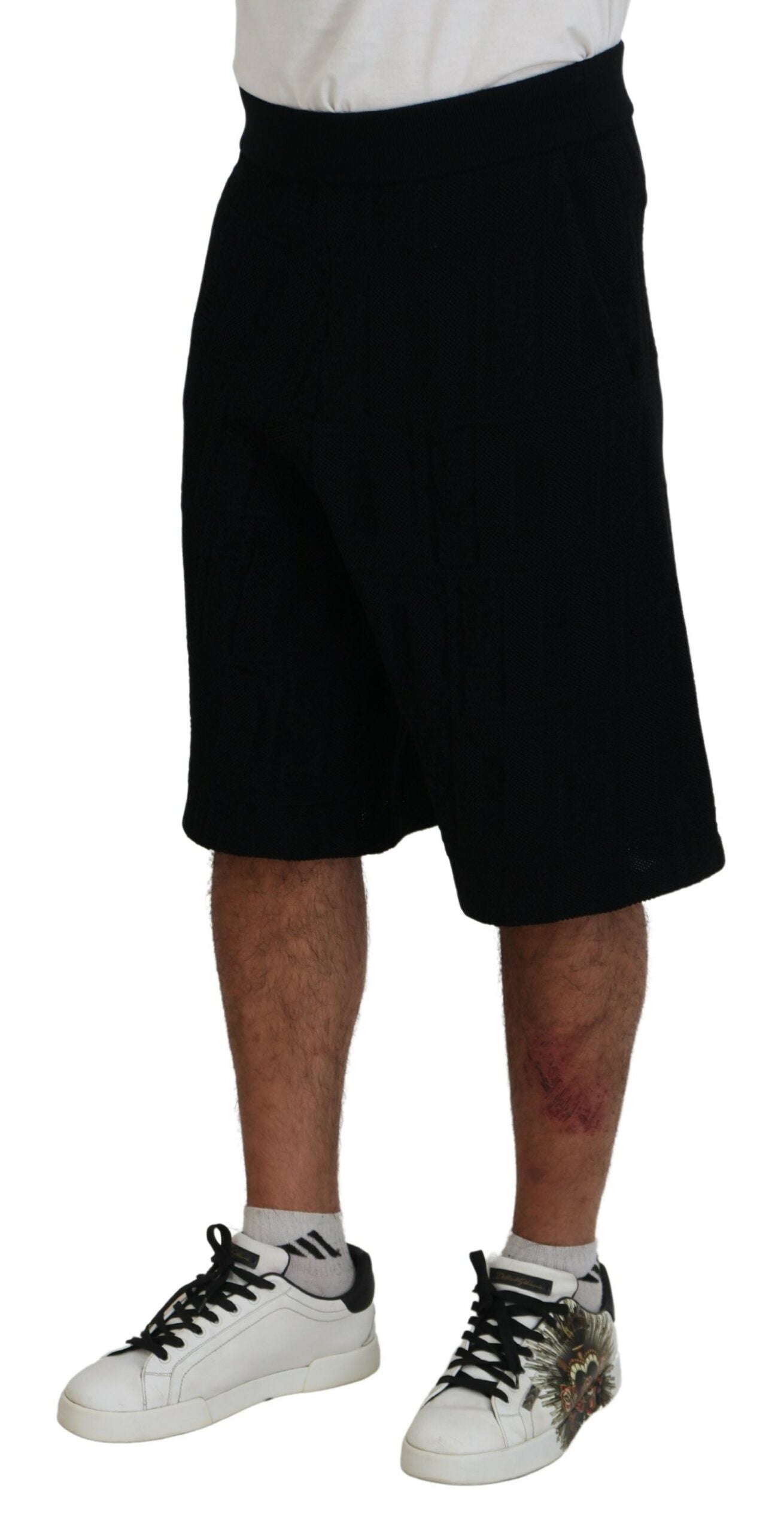 Black Solid Pull On Men Casual Bermuda Shorts