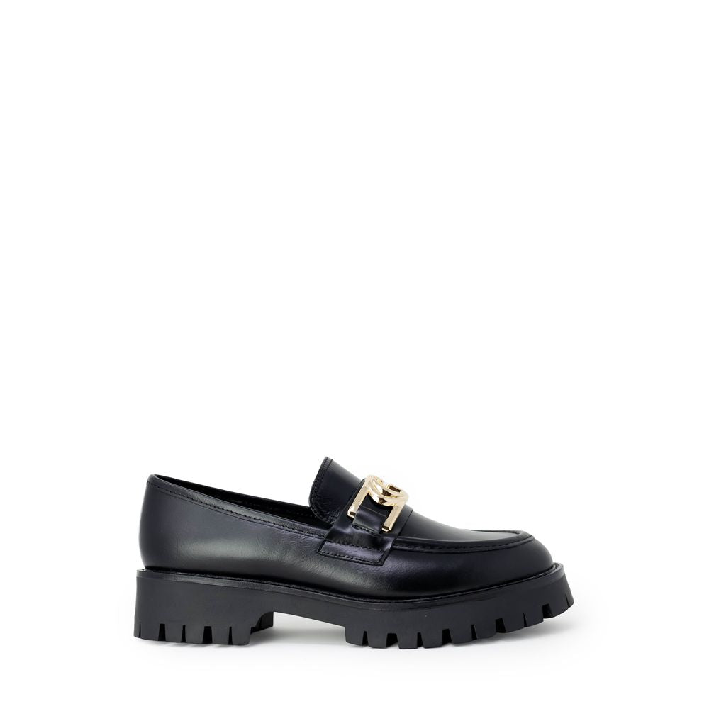 Black Leather Flat Shoe