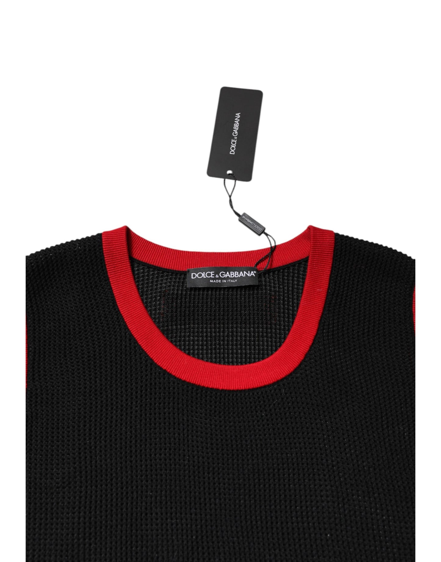 Black Cotton Slim Fit Round Neck T-shirt