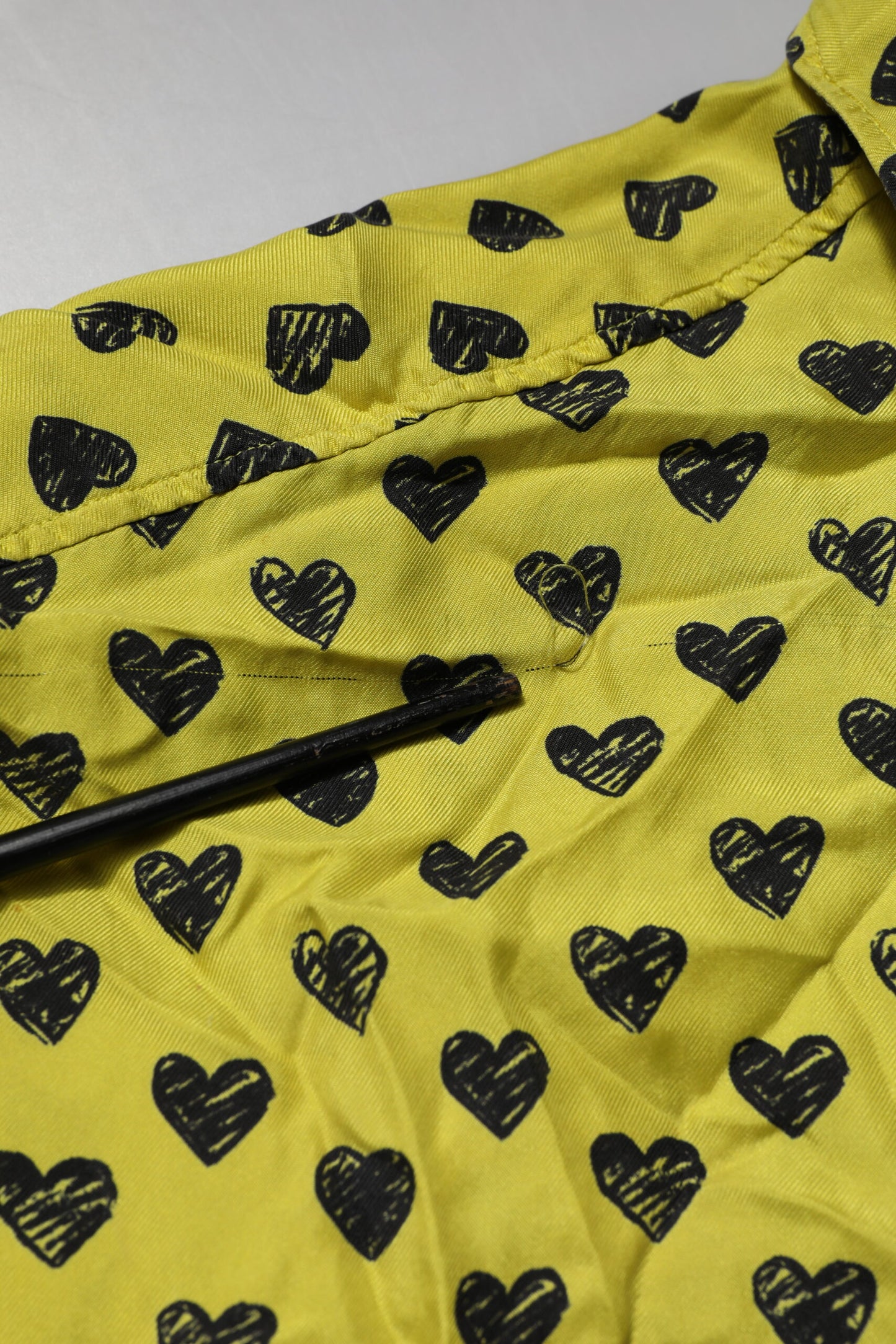 Yellow Heart Short Sleeves Men Casual Shirt