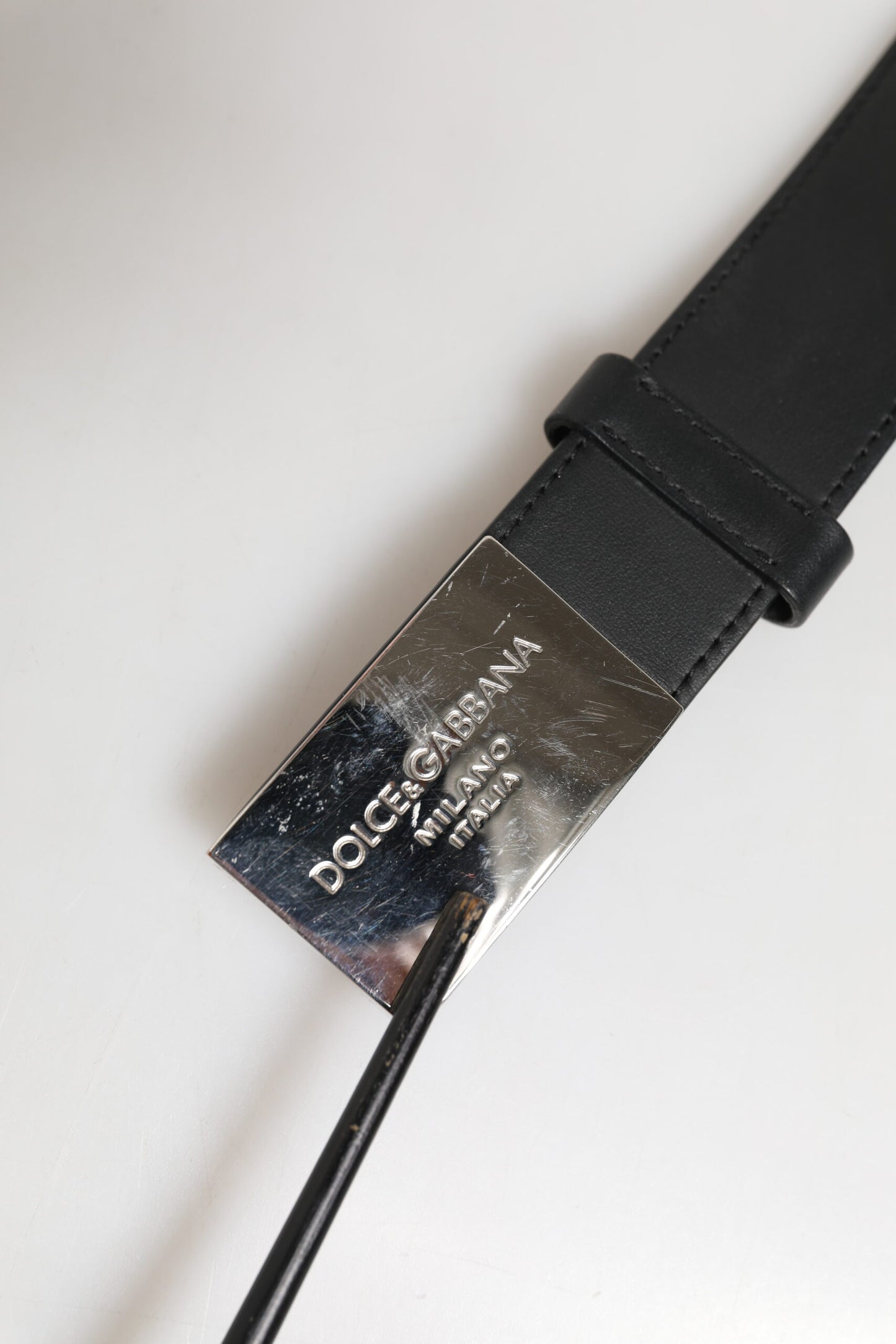 Black Leather Classic Metal Logo Buckle Belt