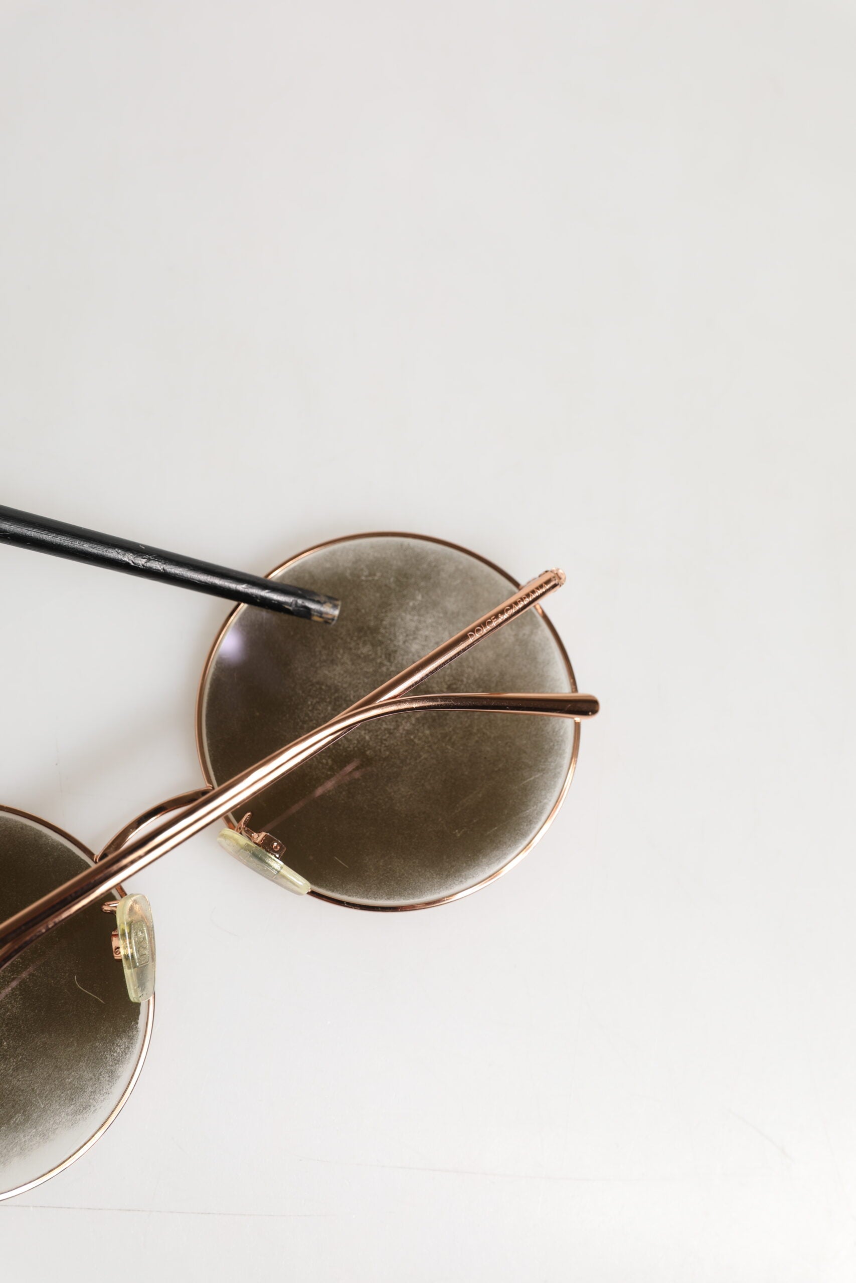 DG2215K Gold Metal Round Shades Eyewear Sunglasses